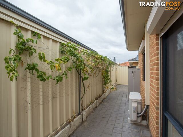 2/15 Coogee Road MUNSTER WA 6166