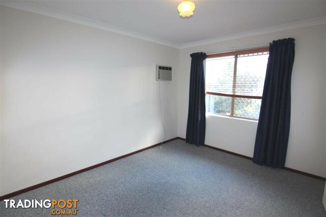 7/8 Neon Close PARKWOOD WA 6147