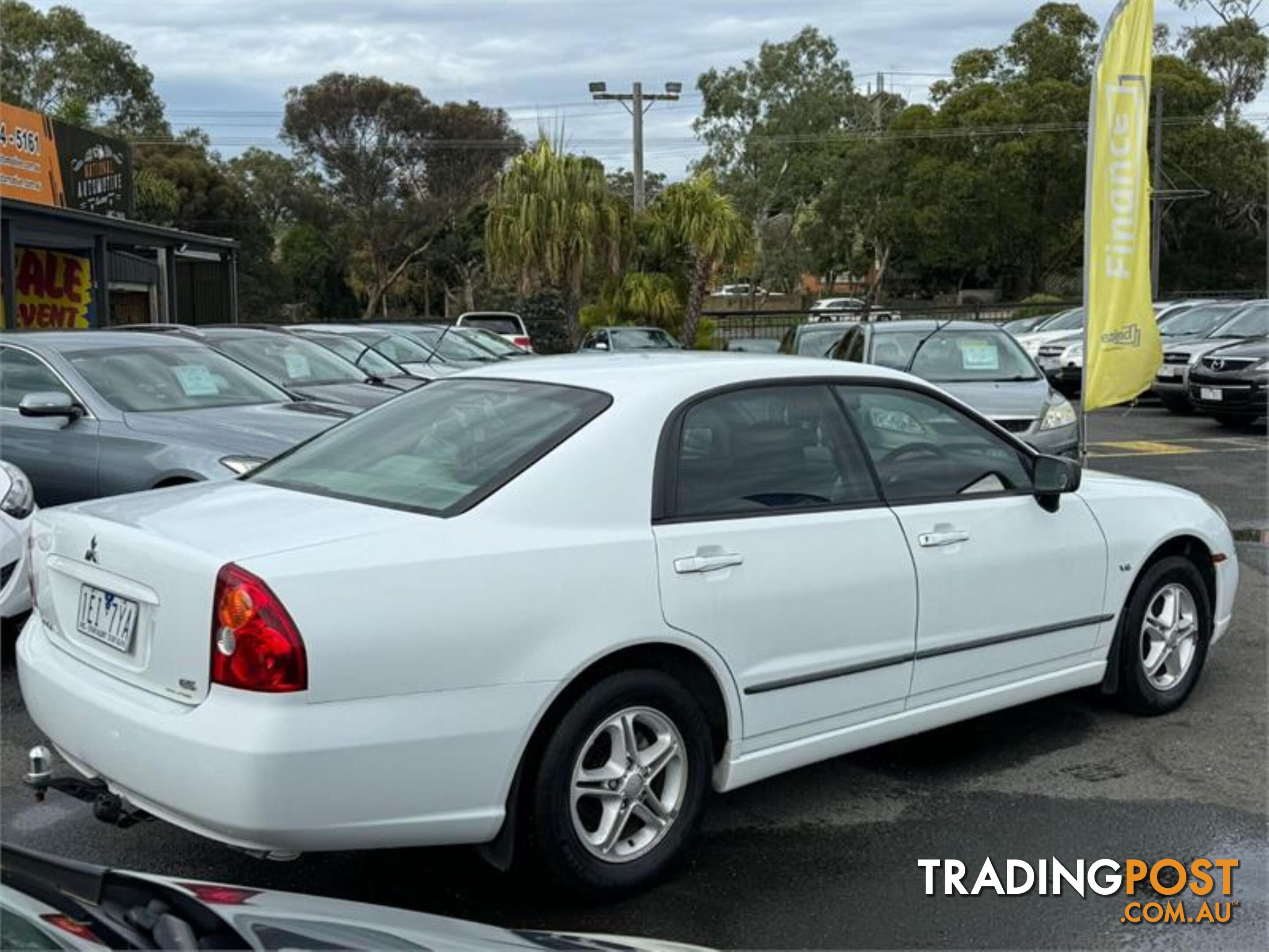 2004 MITSUBISHI MAGNA ES TL 