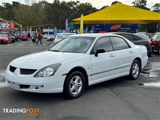 2004 MITSUBISHI MAGNA ES TL 