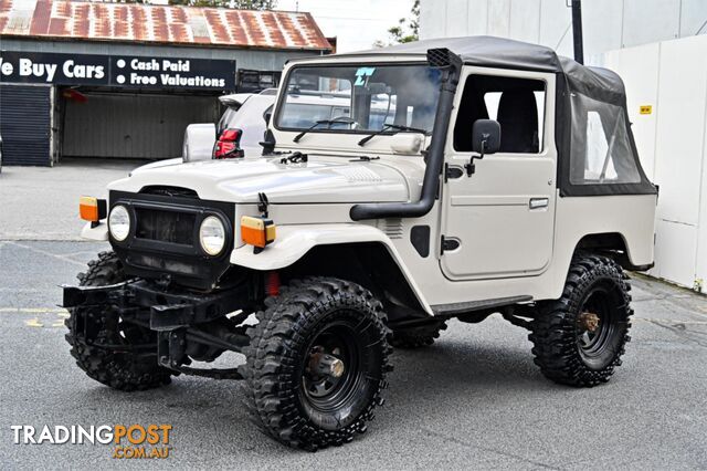 1975 TOYOTA LANDCRUISER FJ40 - photo 4 of 23