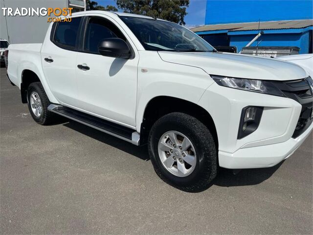 2018 MITSUBISHI TRITON GLXPLUS(4X4) MRMY19 DOUBLE CAB P/UP - photo 3 of 21