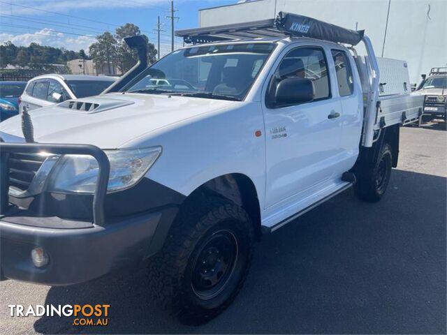 2011 TOYOTA HILUX SR(4X4) KUN26RMY11UPGRADE X CAB C/CHAS - photo 3 of 7