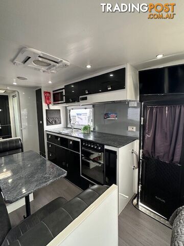 2016 ESSENTIAL CARAVANS CRUISER FAMILY 22 - photo 4 of 17