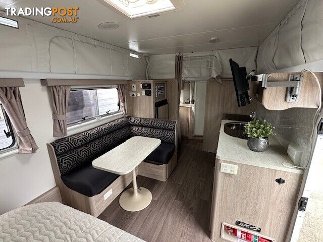 2017 JAYCO STARCRAFT OUTBACK 18'6" - photo 3 of 14
