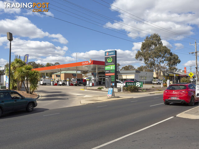 Woolworths/Caltex 123-125 Condon Street BENDIGO VIC 3550