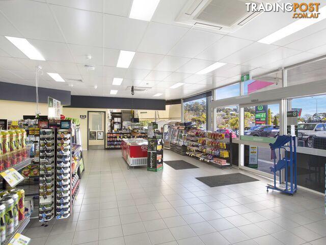 Woolworths/Caltex 123-125 Condon Street BENDIGO VIC 3550