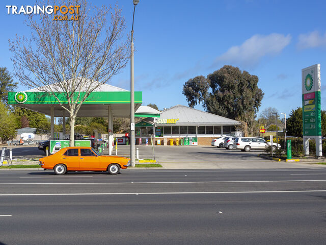 BP 172 Calder Highway (High Street) BENDIGO VIC 3550