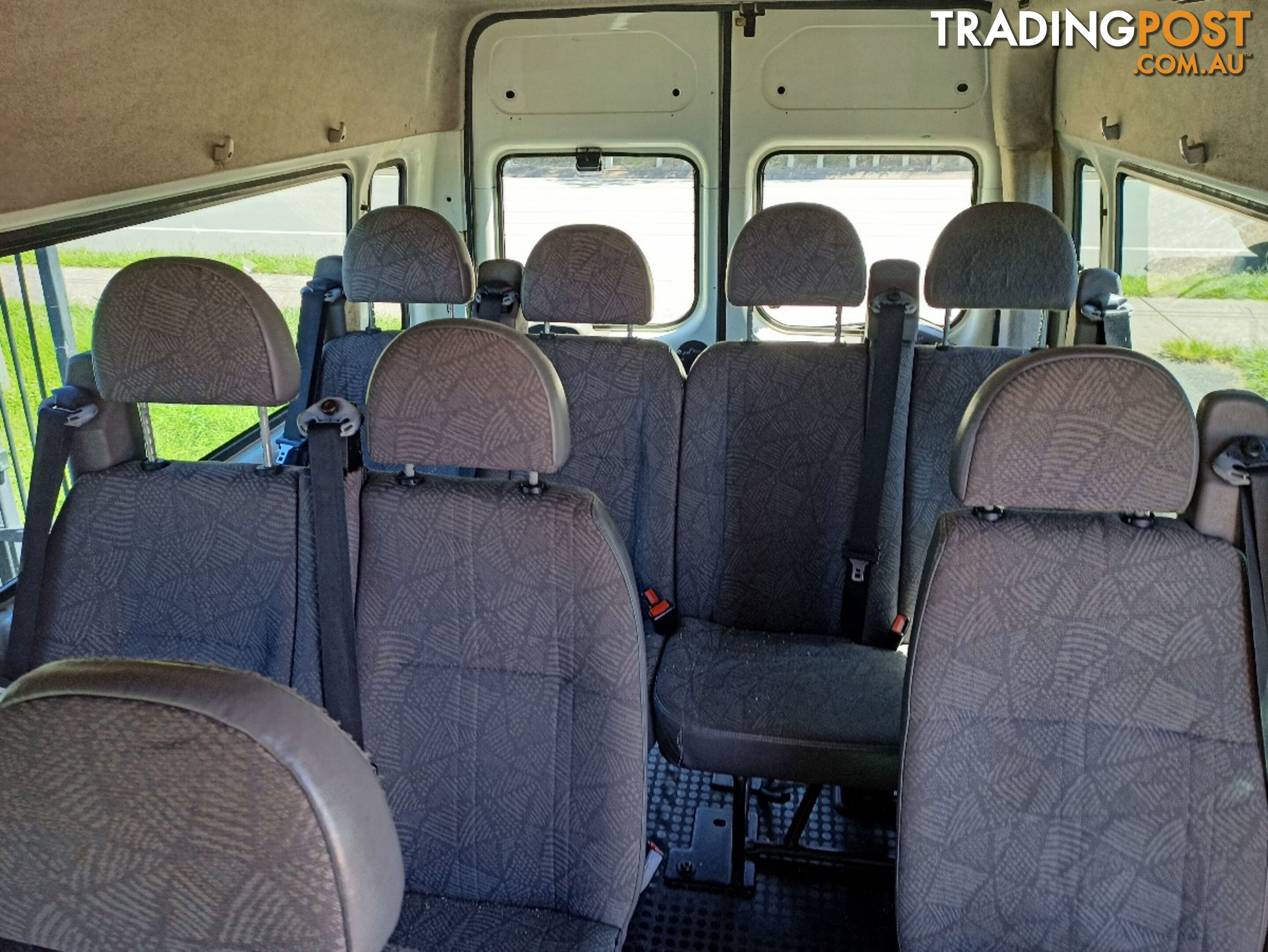 2003 FORD TRANSIT 12 SEAT VH BUS