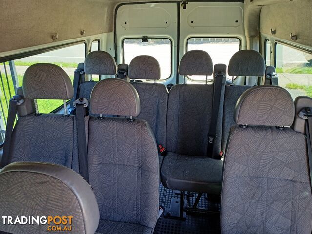 2003 FORD TRANSIT 12 SEAT VH BUS