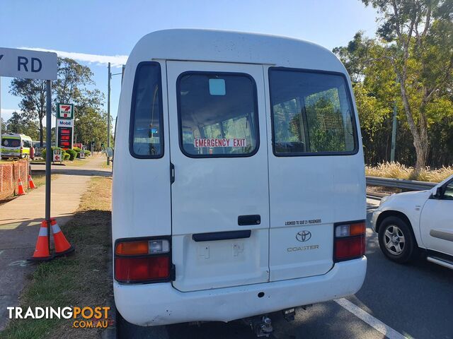 2001 TOYOTA COASTER   BUS