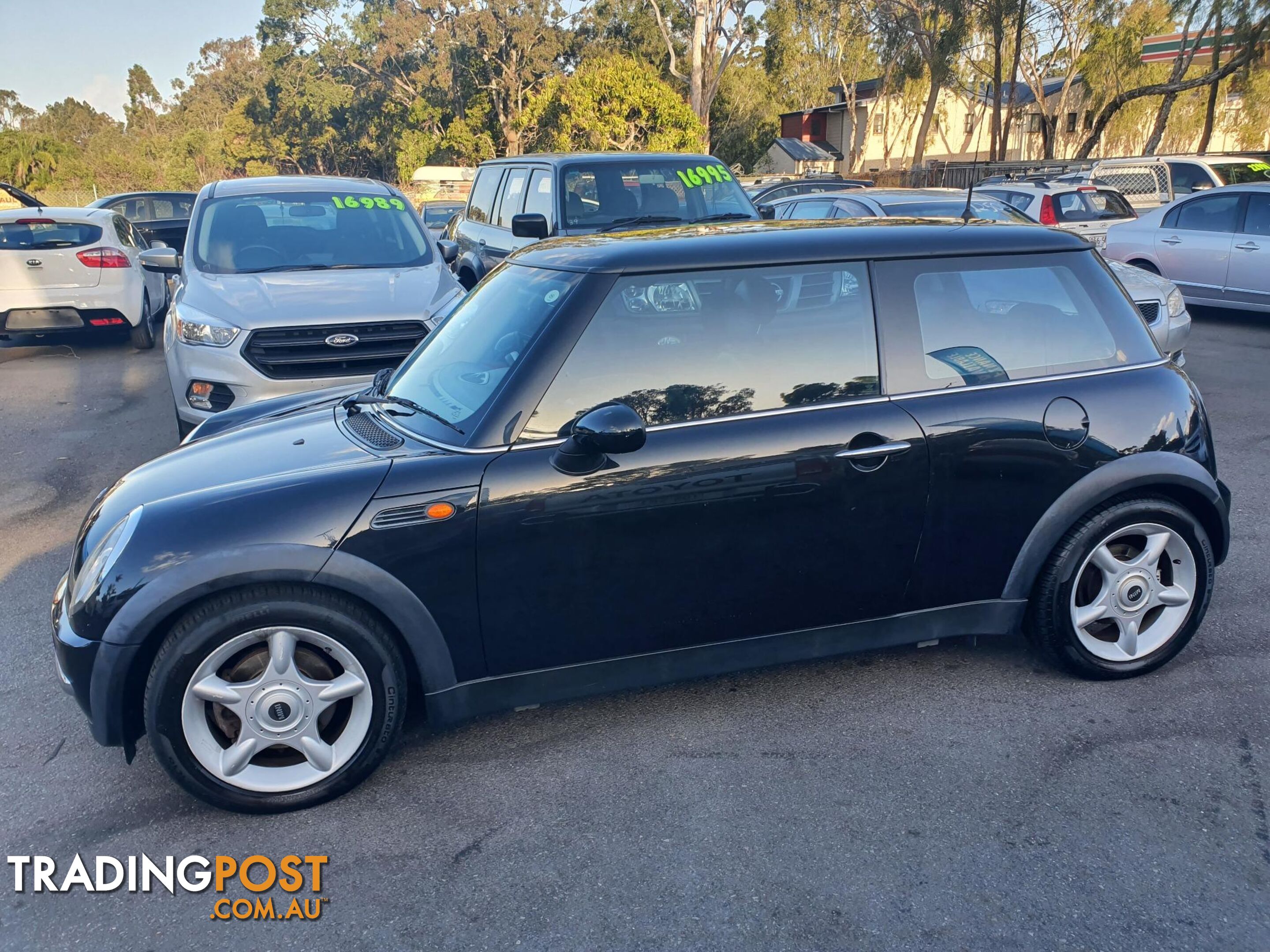 2002 MINI Cooper R50 Hatchback 2dr CVT 6sp 1.6i  Hatchback