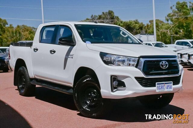 2018 TOYOTA HILUX SR GUN126R 