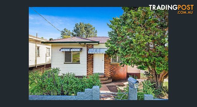 11 Hagan Street NORTH TOOWOOMBA QLD 4350