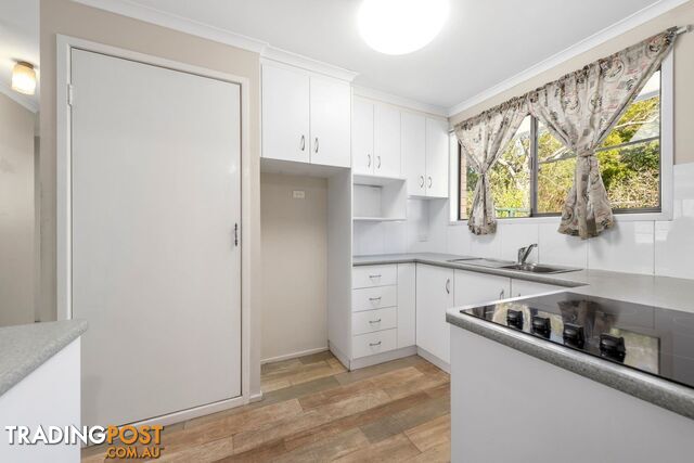 4/4a Cathro Street ROCKVILLE QLD 4350