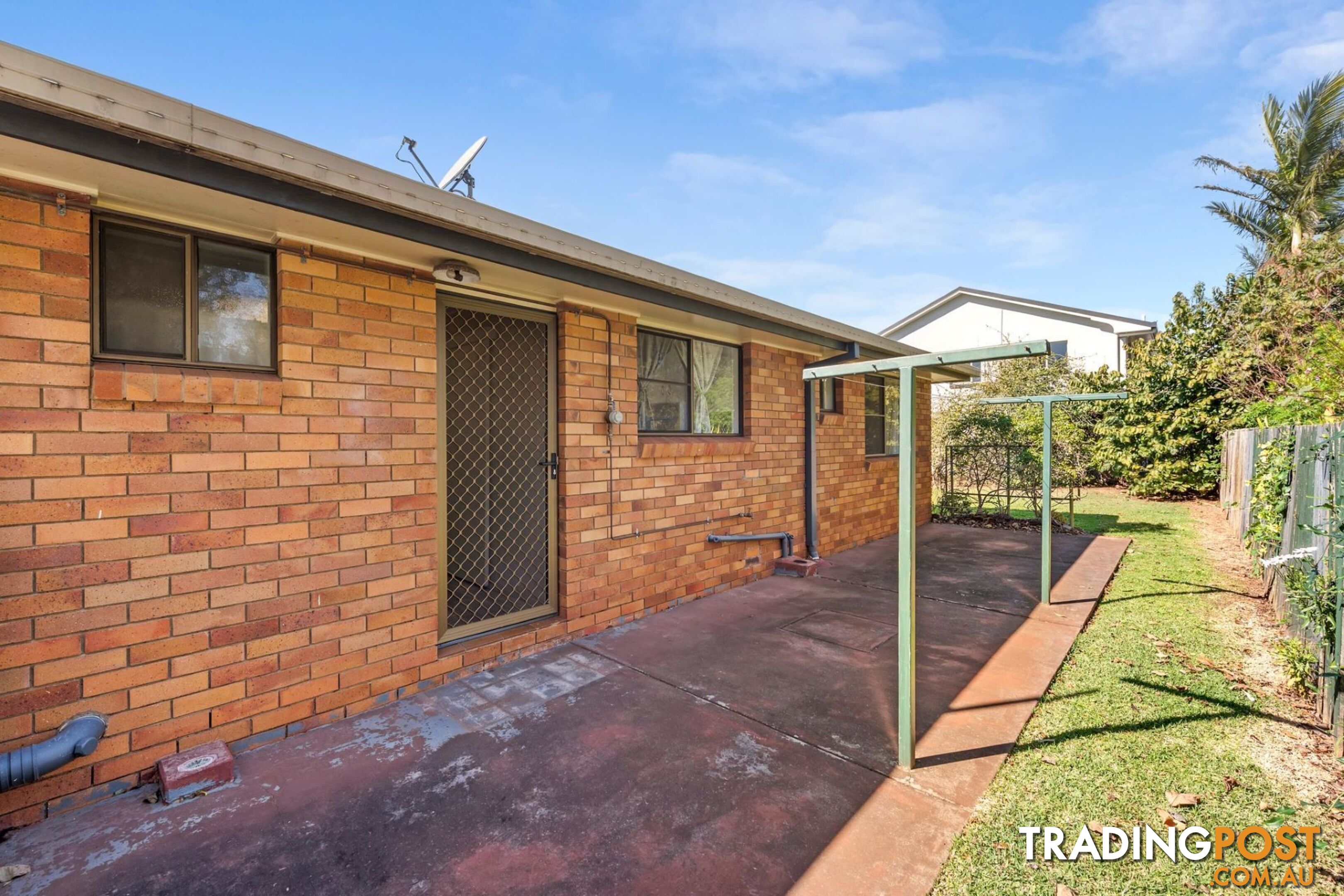 4/4a Cathro Street ROCKVILLE QLD 4350