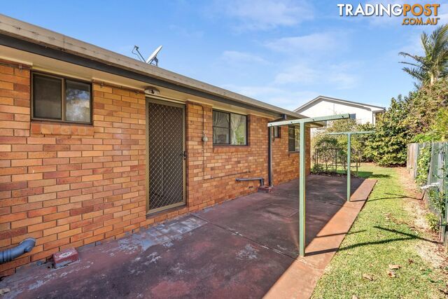 4/4a Cathro Street ROCKVILLE QLD 4350