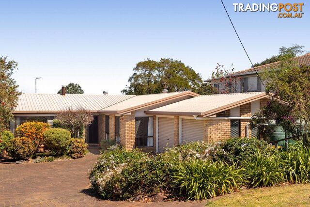 24A Jellicoe Street MOUNT LOFTY QLD 4350 - photo 2 of 19