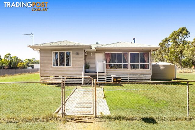 30 Ramsay Street OAKEY QLD 4401