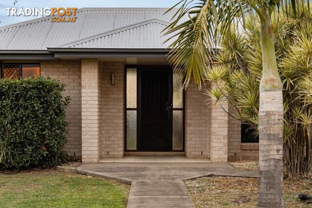 6 Lewis Drive MERINGANDAN WEST QLD 4352