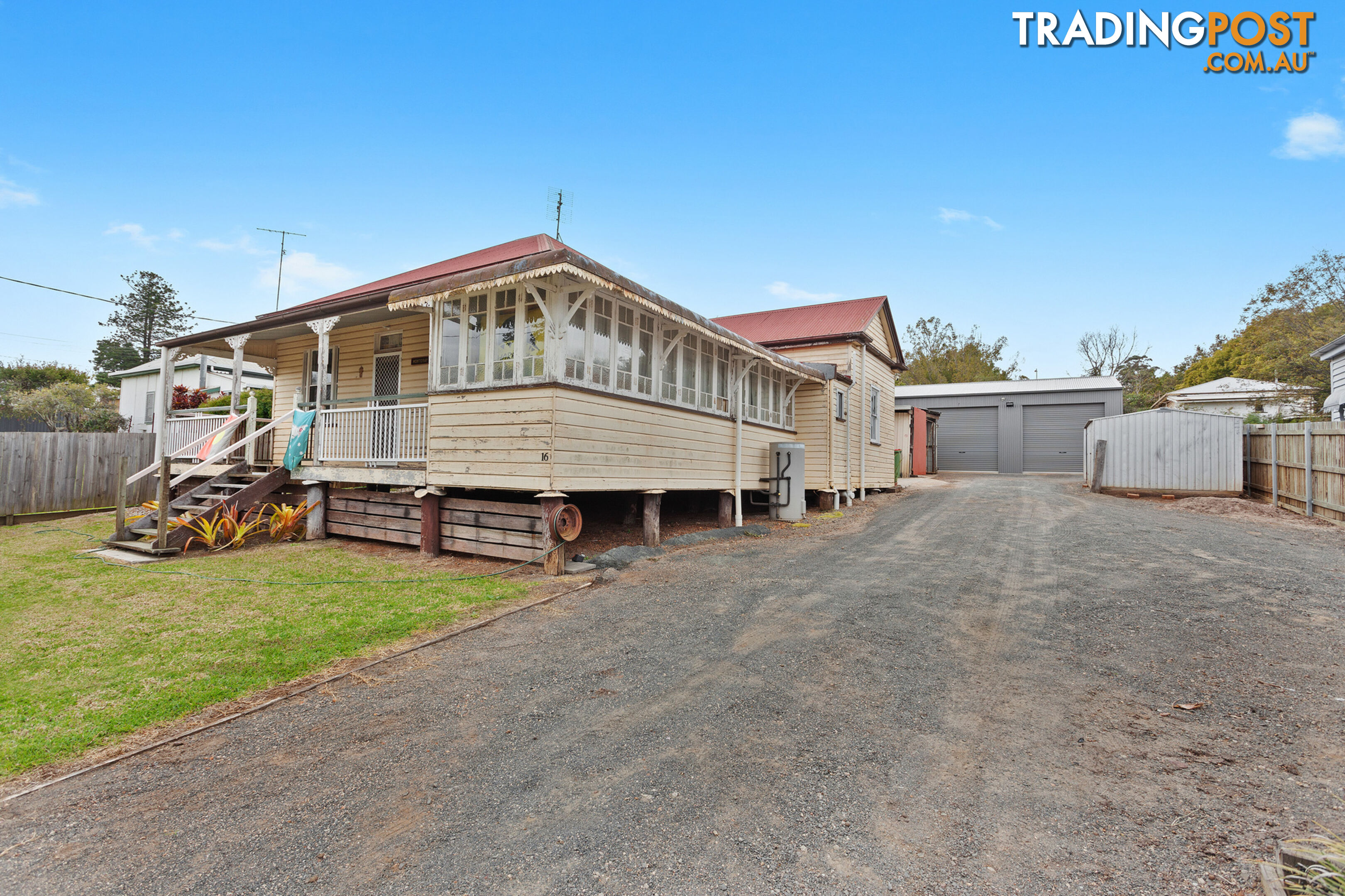 16 Gordon Street NORTH TOOWOOMBA QLD 4350