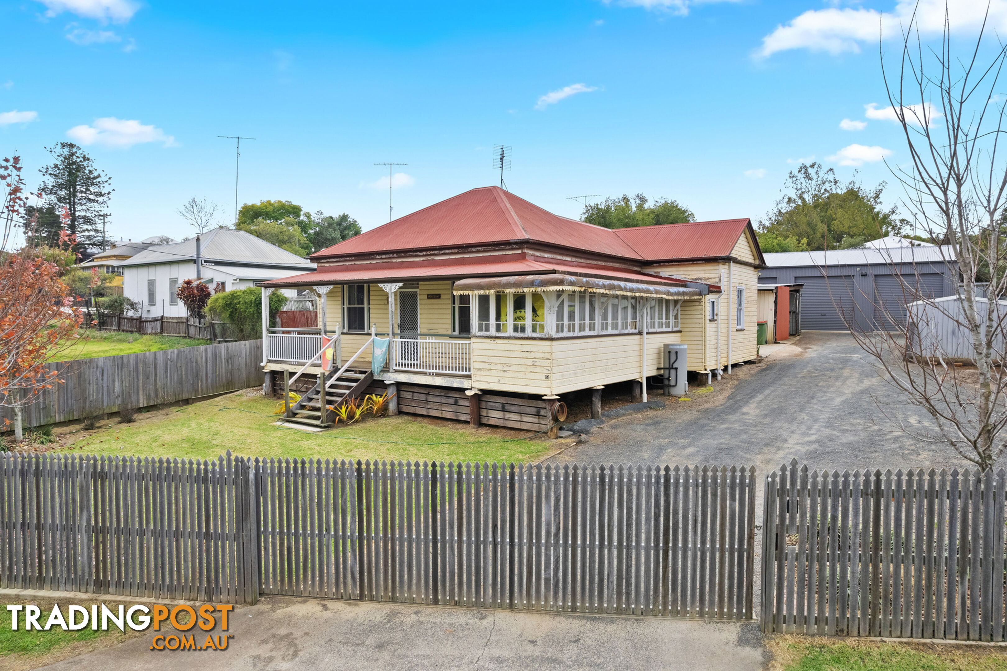 16 Gordon Street NORTH TOOWOOMBA QLD 4350