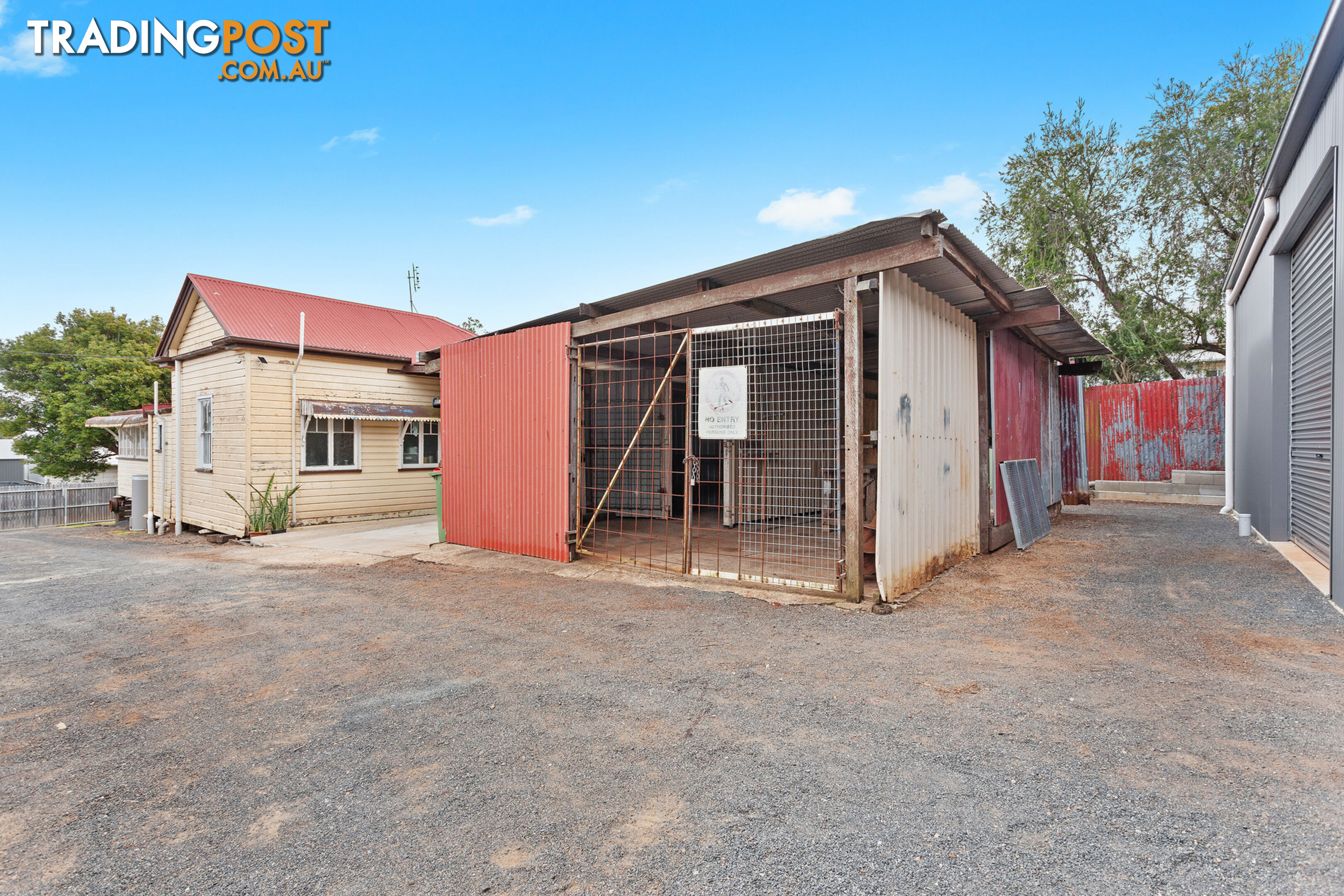 16 Gordon Street NORTH TOOWOOMBA QLD 4350