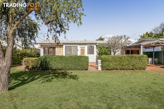 4 Wombyra Street NEWTOWN QLD 4350