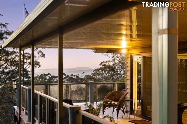 9 Scenic Crescent BLUE MOUNTAIN HEIGHTS QLD 4350 - photo 2 of 24