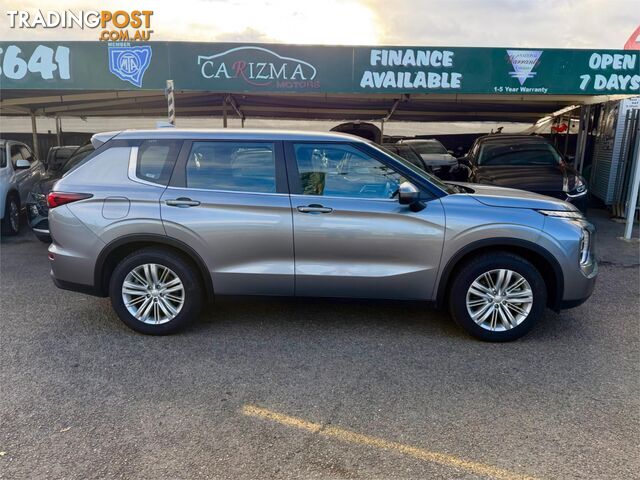 2022 MITSUBISHI OUTLANDER ES 7 SEAT (2WD) ZM MY22.5 4D WAGON - photo 3 of 46