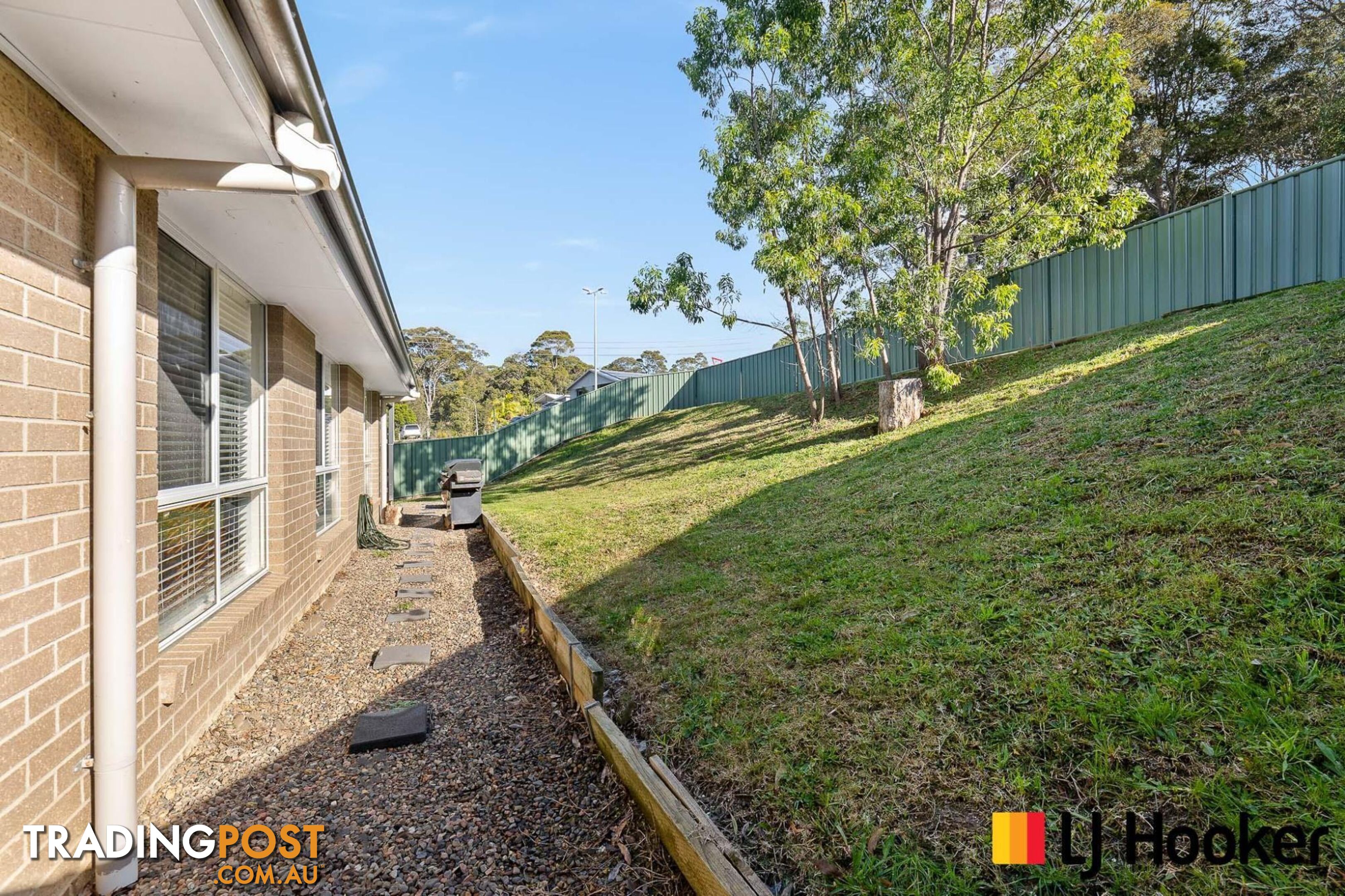 2 Escape Place MALUA BAY NSW 2536