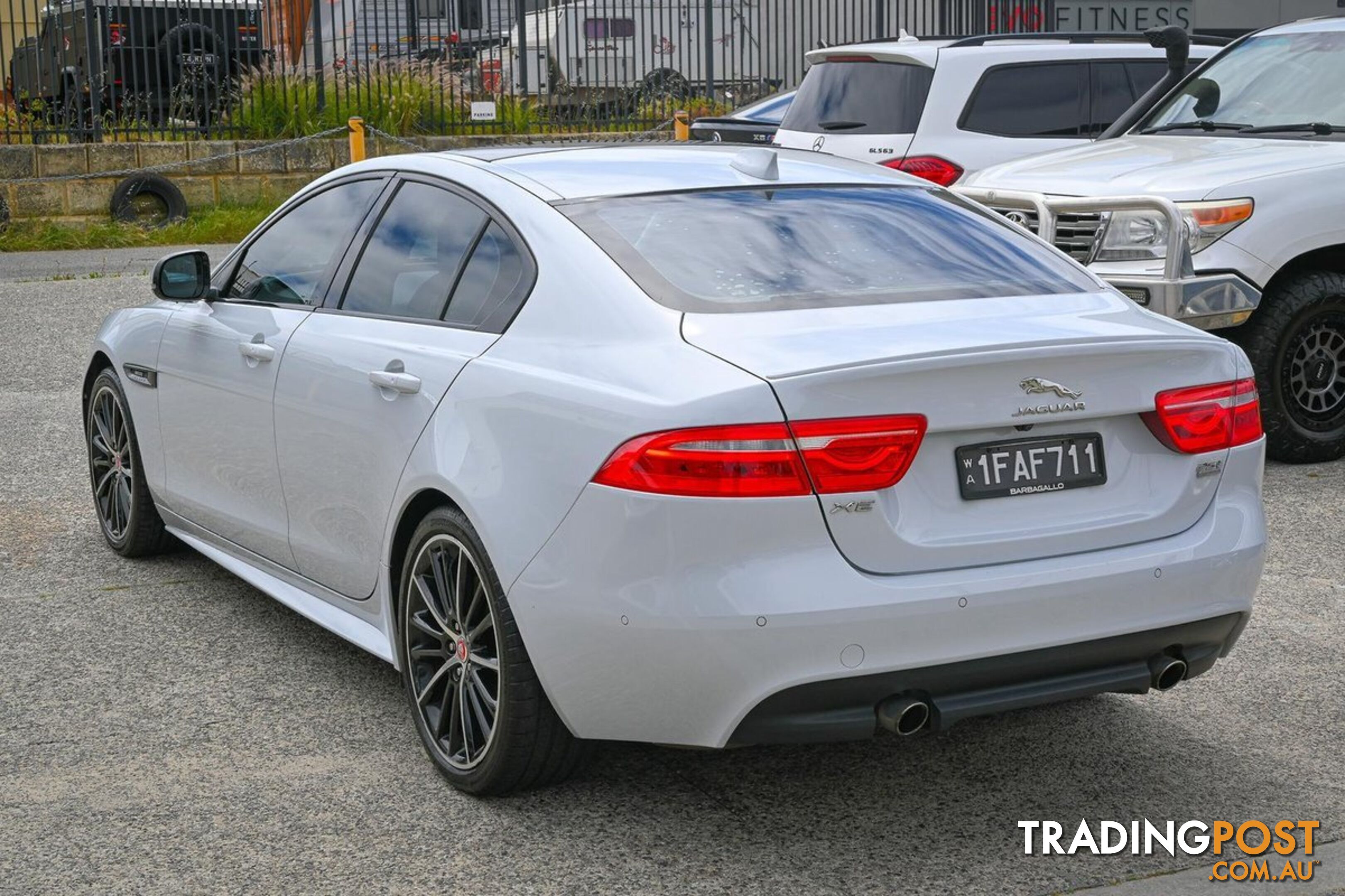 2018 JAGUAR XE 20T-R-SPORT X760-MY18 SEDAN