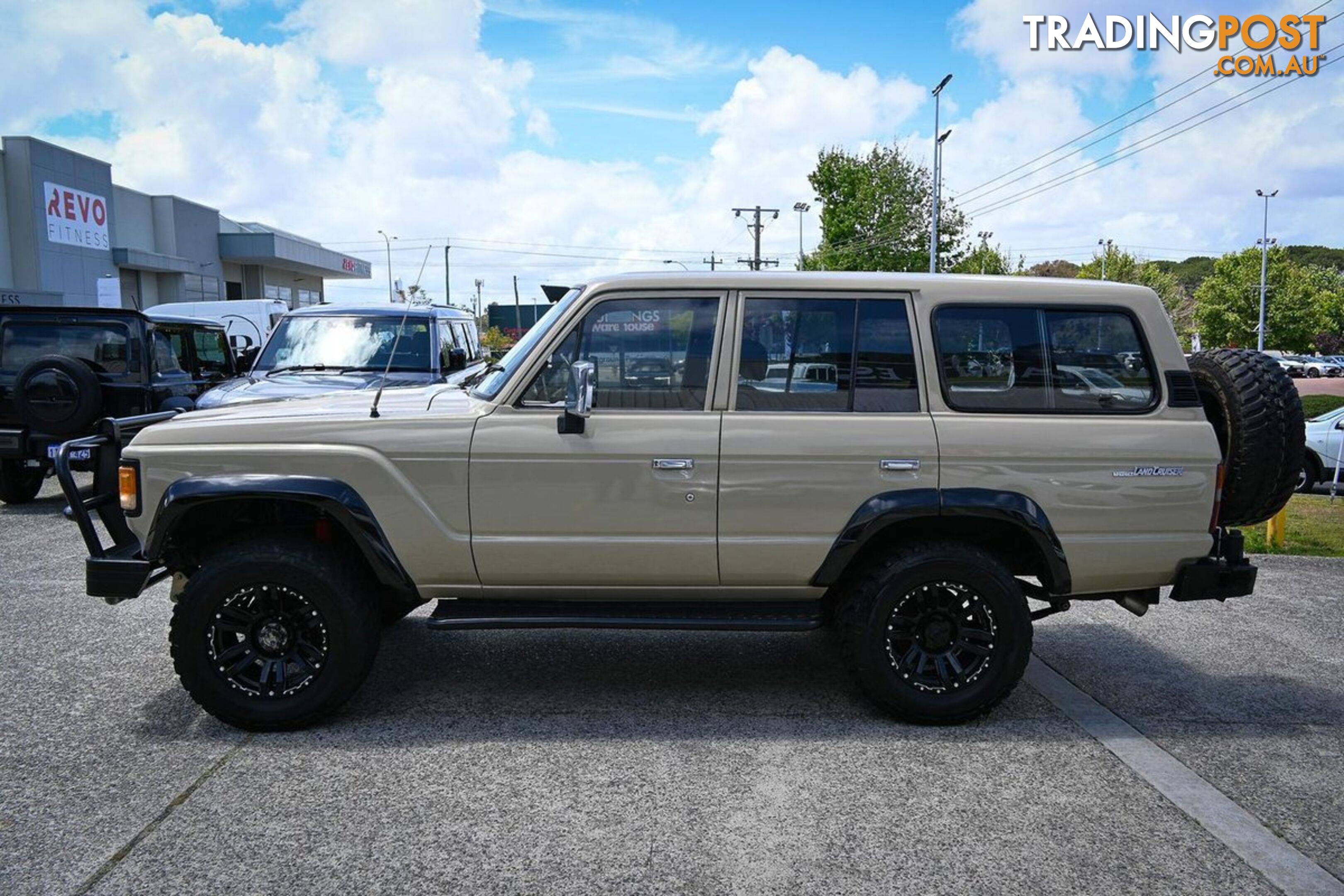 1983 TOYOTA LANDCRUISER DELUXE HJ60 SUV