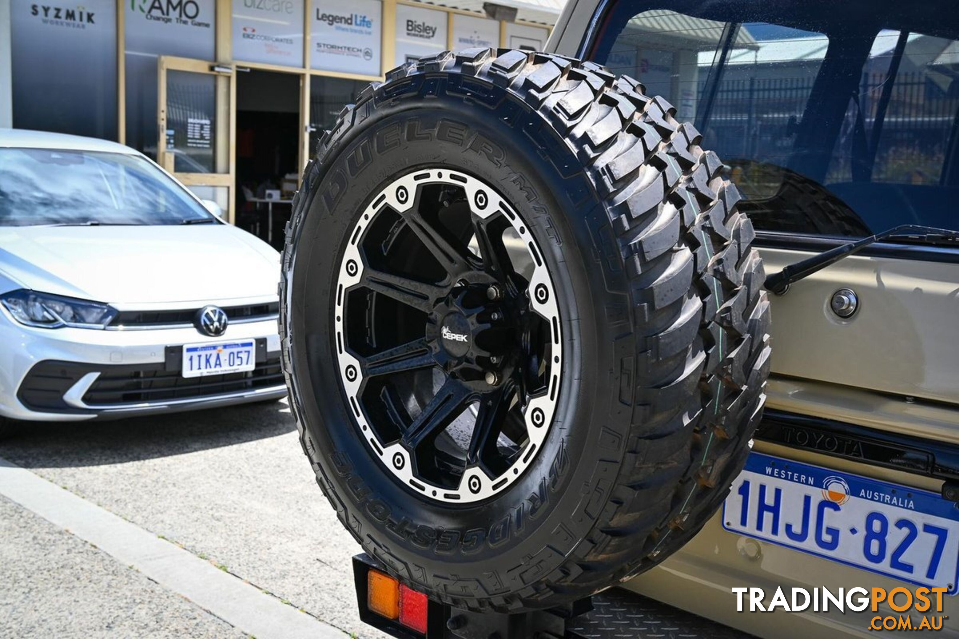 1983 TOYOTA LANDCRUISER DELUXE HJ60 SUV