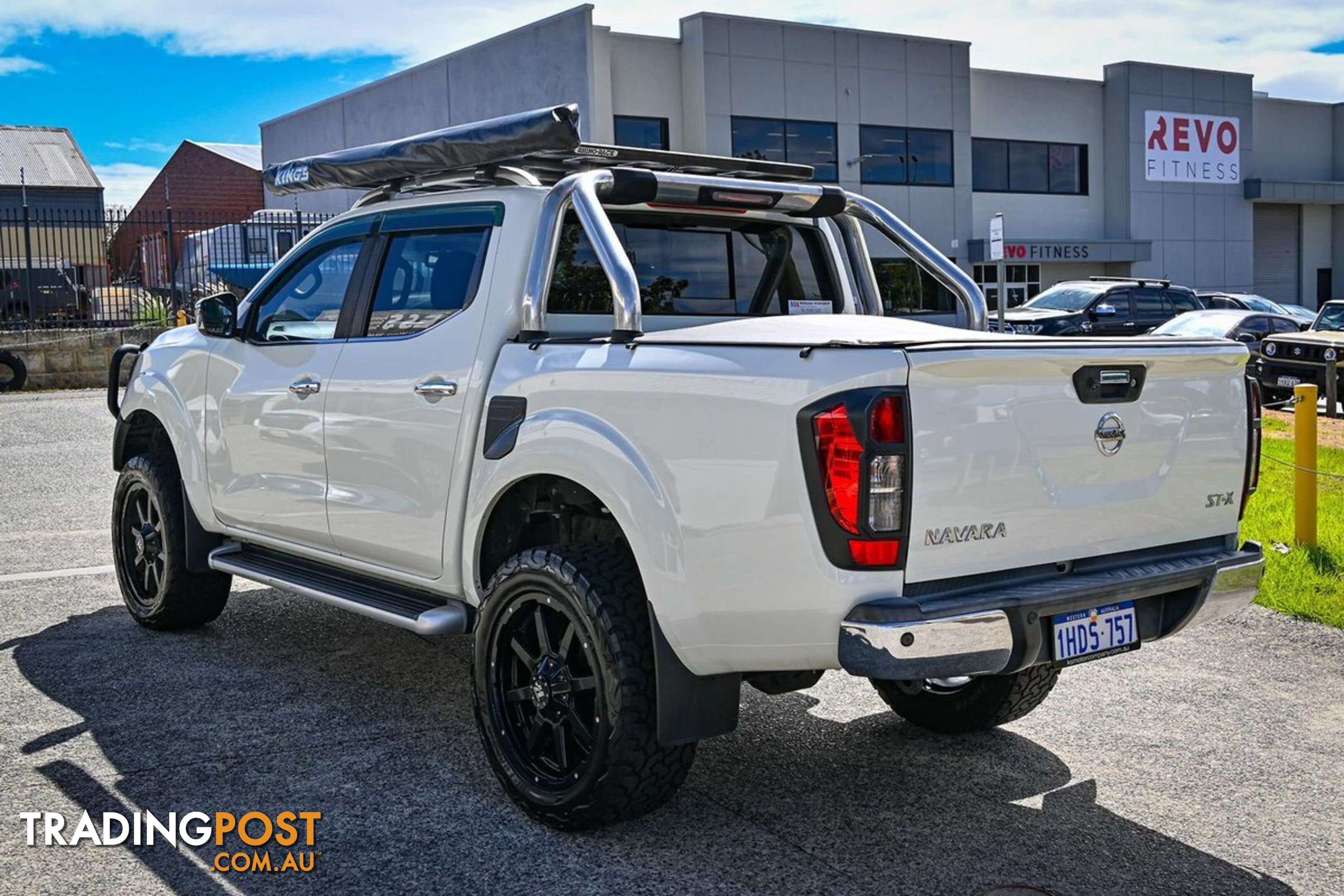 2017 NISSAN NAVARA ST-X D23-SERIES-2-4X4-DUAL-RANGE DUAL CAB UTILITY