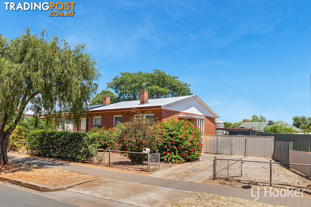 4 Bartlett Street ELIZABETH DOWNS SA 5113