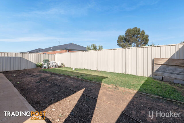 16 Kerrie Avenue MUNNO PARA WEST SA 5115