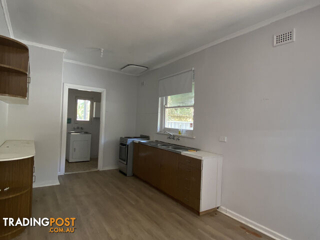 26 Short Road ELIZABETH SA 5112 - photo 4 of 11