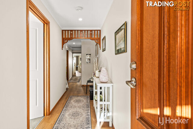 10 Cedar Court CRAIGMORE SA 5114 - photo 4 of 25