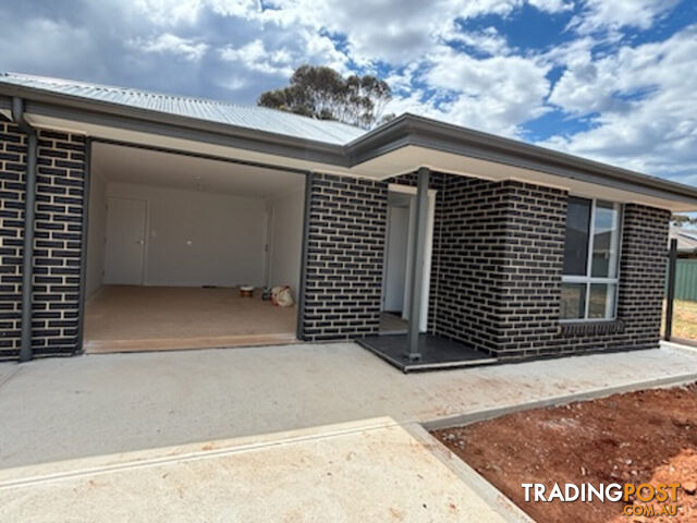 29 Tsouris Way MUNNO PARA WEST SA 5115