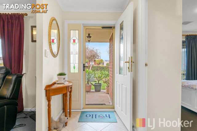 12 Somerset Grove CRAIGMORE SA 5114 - photo 3 of 25