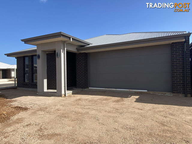 1 Farmer Road MUNNO PARA WEST SA 5115