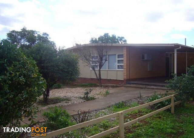 27 Palmer Road ELIZABETH PARK SA 5113