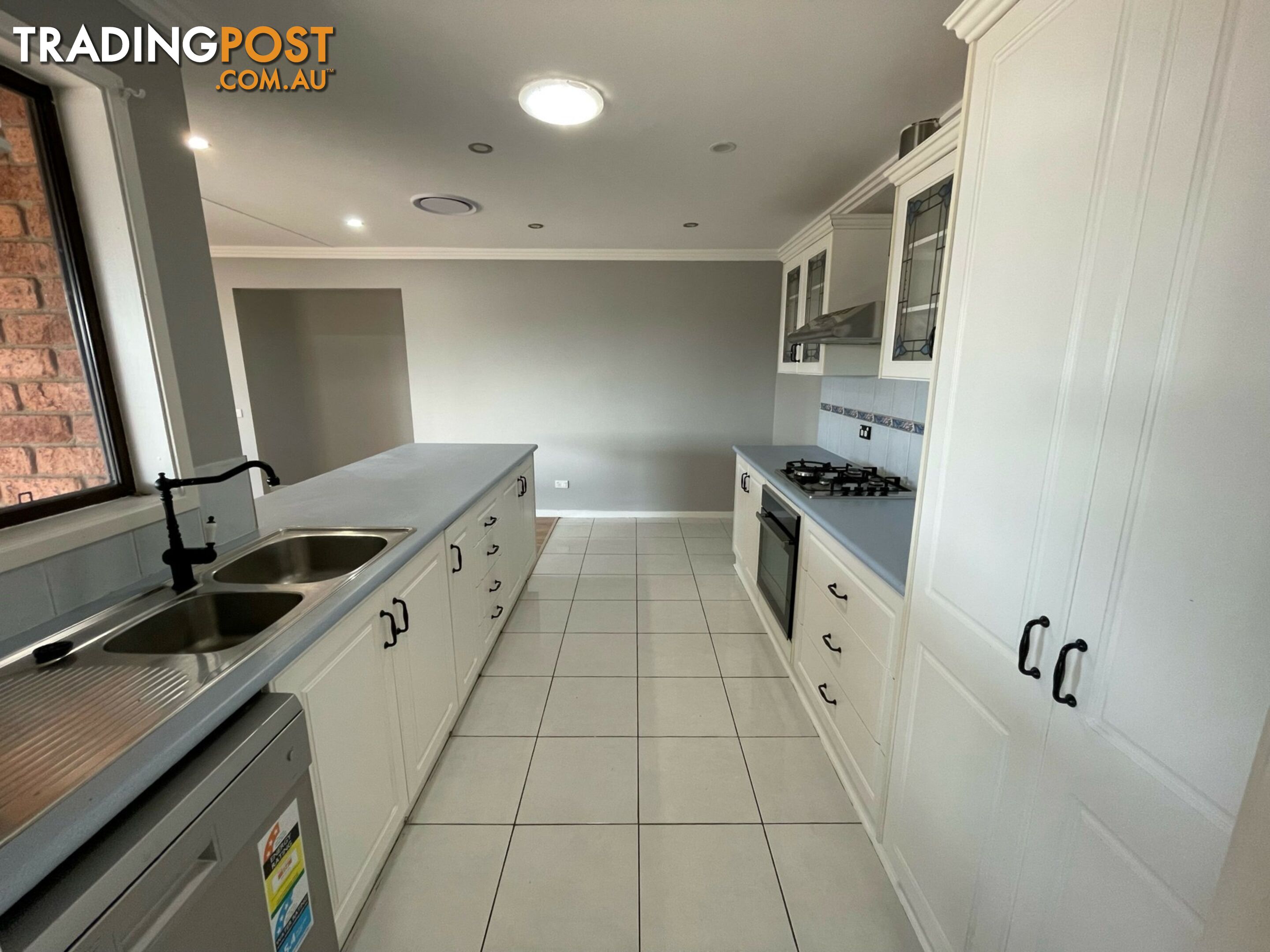 52 Ploughman Crescent WERRINGTON DOWNS NSW 2747