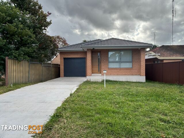 1 Warragamba Crescent JAMISONTOWN NSW 2750