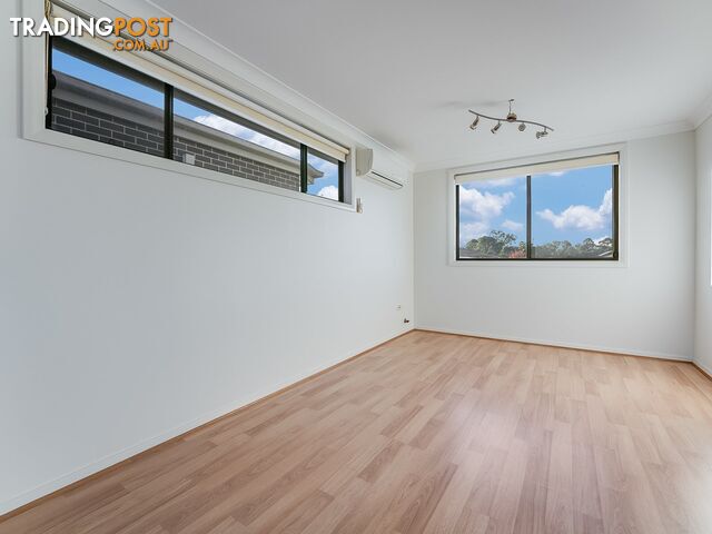 129a Glenmore Ridge Drive GLENMORE PARK NSW 2745 - photo 3 of 8