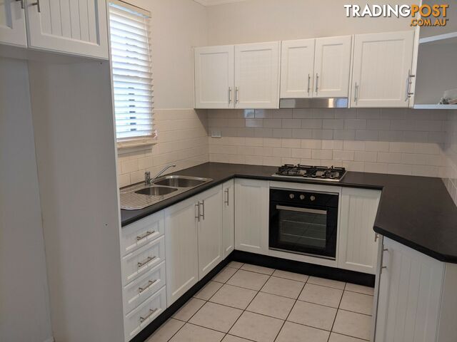 36 Cam Street CAMBRIDGE PARK NSW 2747 - photo 2 of 6