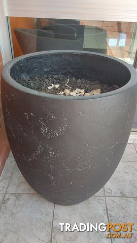 4 x Bunnings Recycled Plastic Pots 85cm high (Dark Grey/White textured)