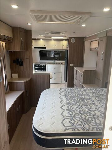 2015 JAYCO SILVERLINE 21.65-4 CARAVAN - photo 3 of 14