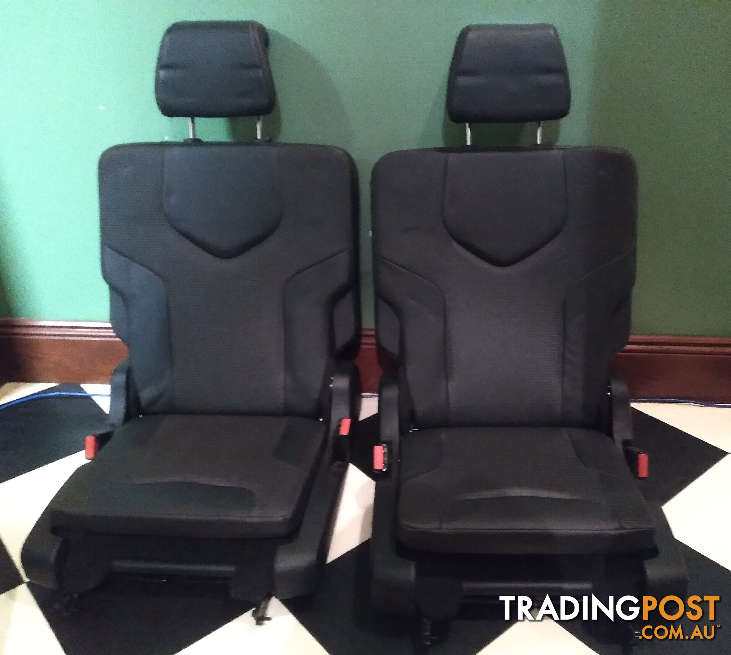 Peugeot 308 HDI SW 3rd Row Rear Seats (2 matching seats)